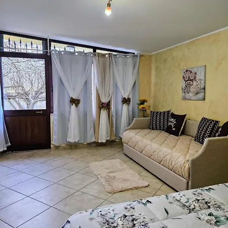 Bed & Breakfast Garden House