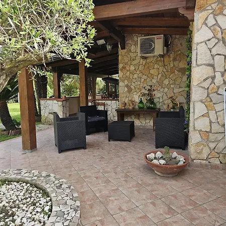 Garden House 3* San Felice a Cancello